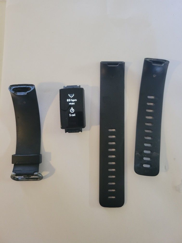 FITBIT CHARGE 4 FOR SALE!!!! CHEAP
