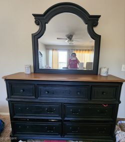 Bedroom set