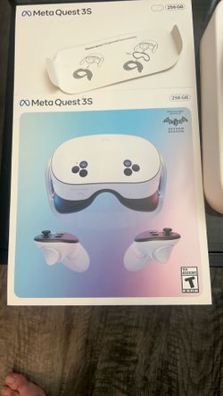 Meta Quest 3S VR Headset & Controllers