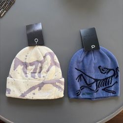 Men’s Arc’teryx beanie lot of 2