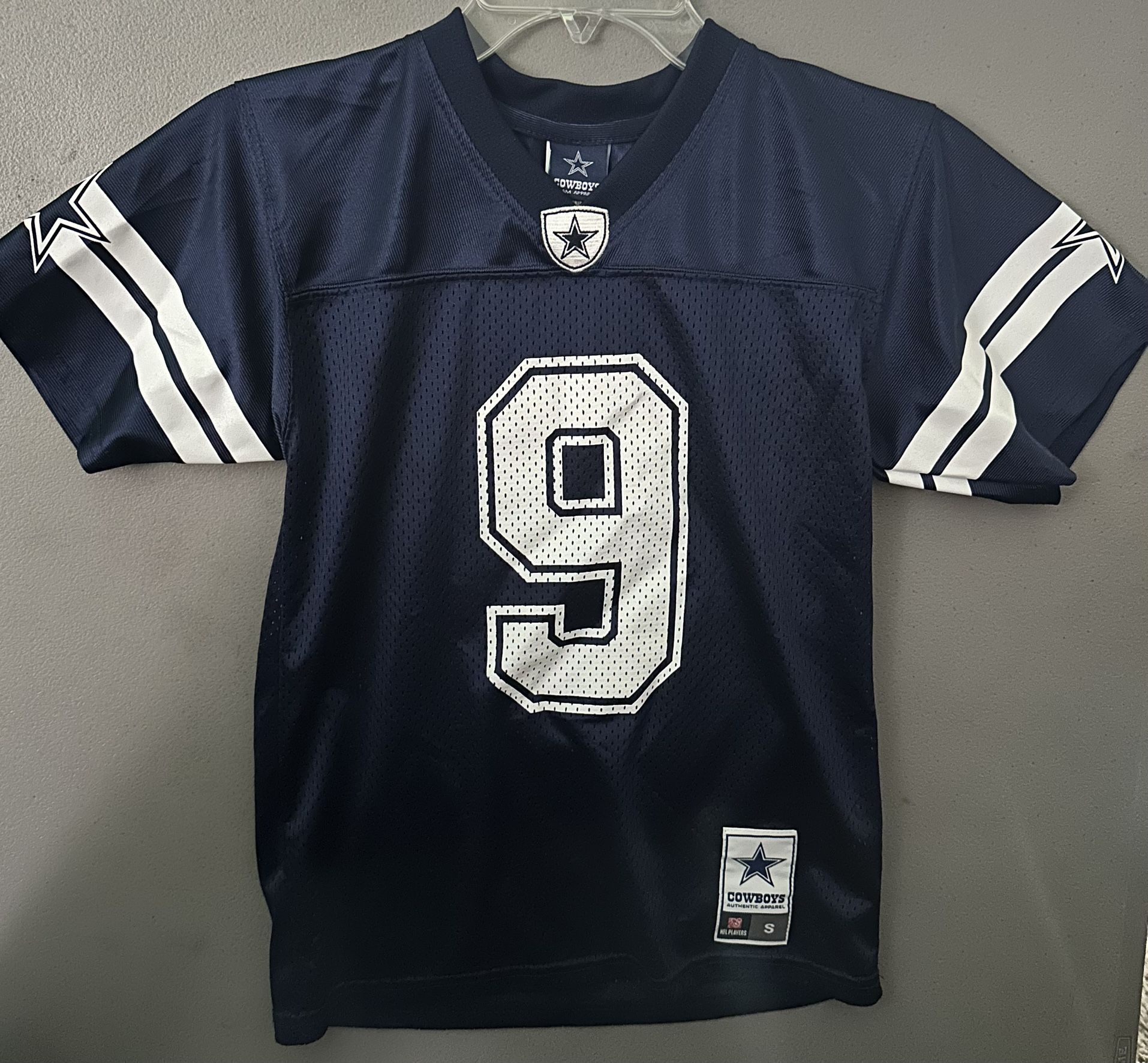 Dallas Cowboys Jersey ( Youth Small )