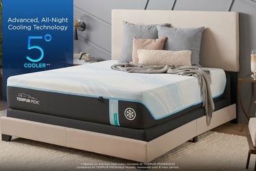 Tempurpedic Cooling King + Pillow Set