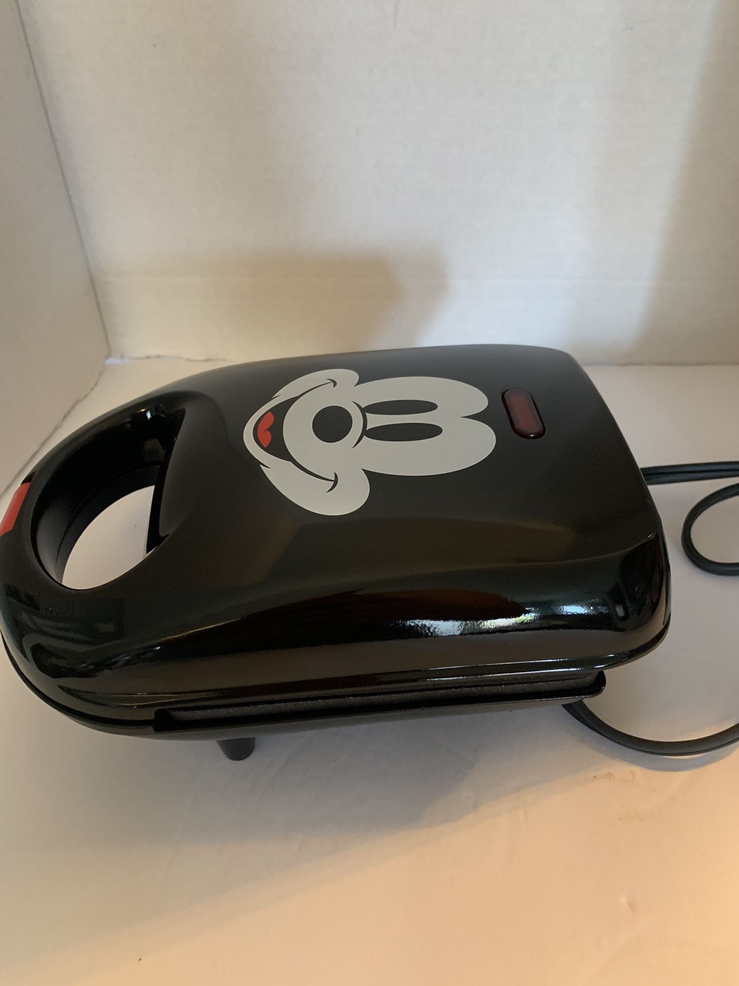 Mickey Mouse Non-Stick Waffle Maker for Sale in Cypress, CA - OfferUp