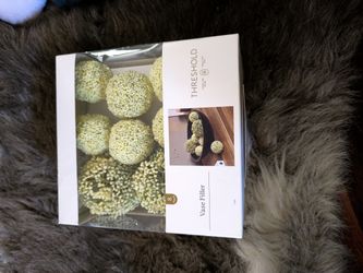 Threshold Vase Filler 