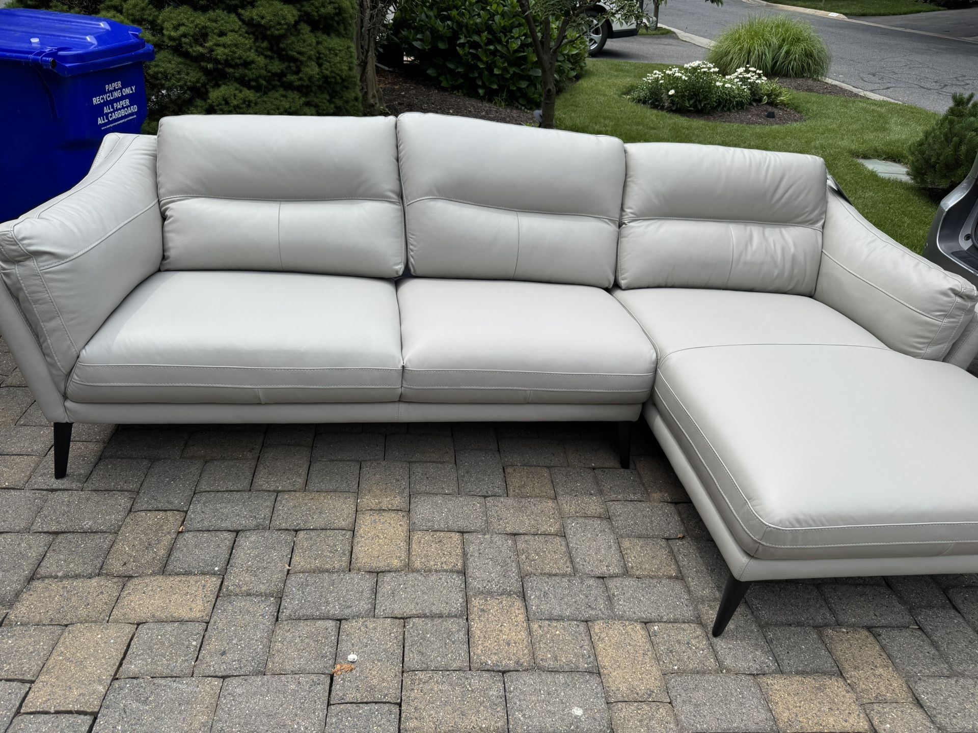 NEW/EX-Display RHF chaise with Love seat Sofa - Leather