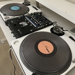 Dj Equipment (turntables ) (custom) 