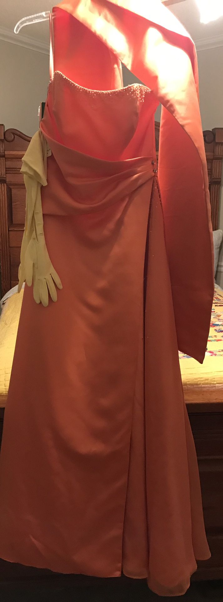 Long evening dress with shawl