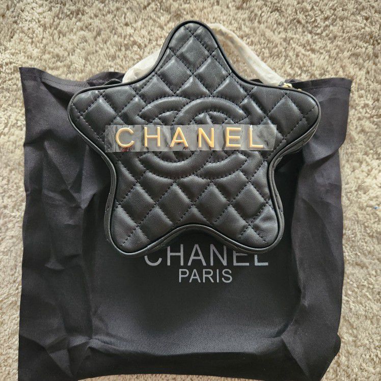 Rare Chanel Star Handbag - Black