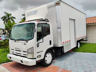 2011 ISUZU NRR BOX TRUCK CAJA 20 '
