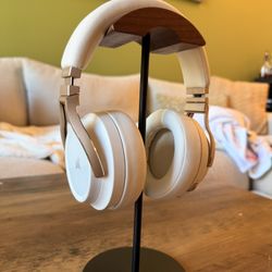 Corsair Virtuoso Headset - White And Gold