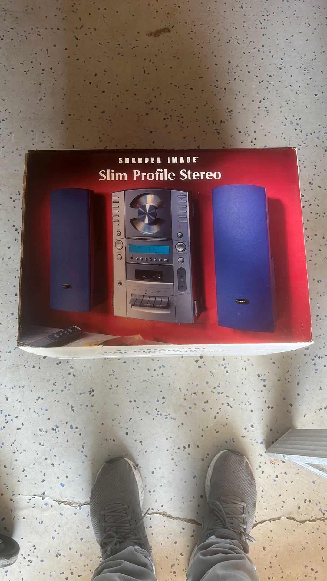 Sharp slim profile stereo