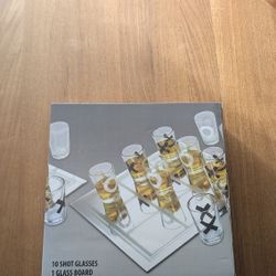  Tic Tac Toe boardgame with shot glasses