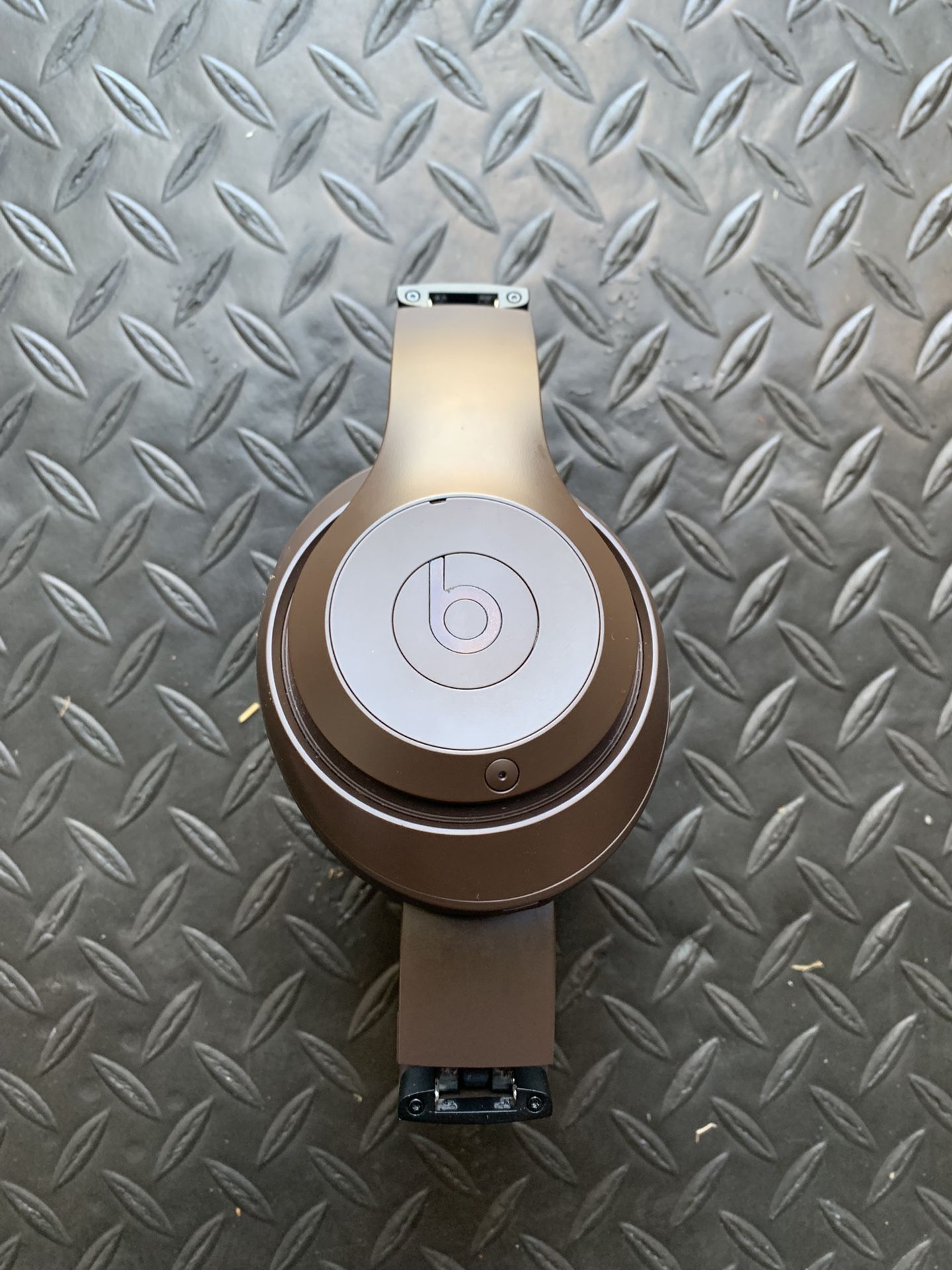 Beats Studio Pro