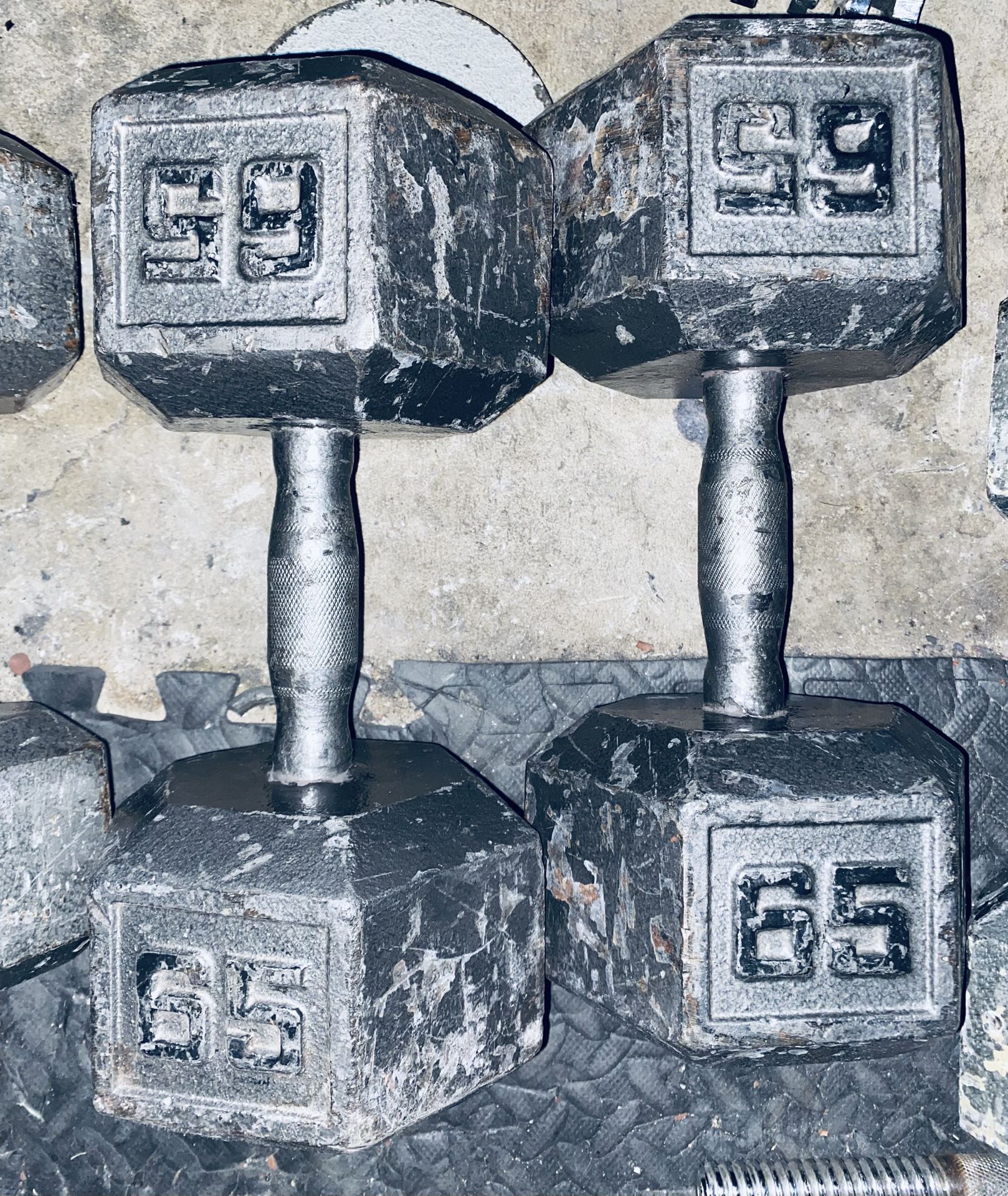 💪 65 lb Cast Iron Dumbbells – $230 (Colton 92324)
