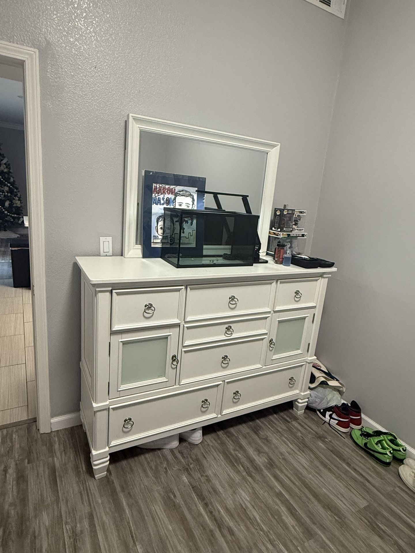 White Ashley’s Dresser With Mirror