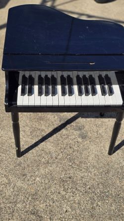 Black Toy Baby Grand Piano