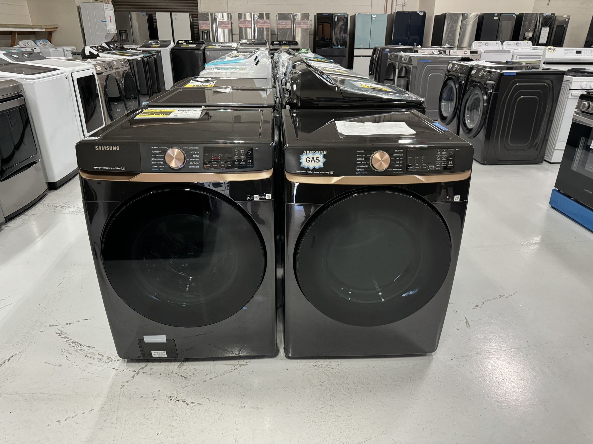 XL Washer Dryer Set Smart Black NEW