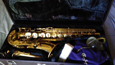 Yahama Yas 61 professional alto saxophone