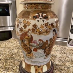 Japanese Satsuma antique table lamp