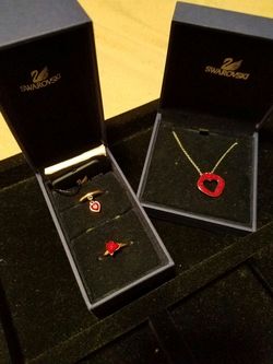Swarovski set. Pendant and 2 rings.