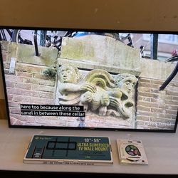 50” SAMSUNG 4K SMART UHD LED TV + BRAND NEW WALL MOUNT + BRAND NEW LED LIGHTS