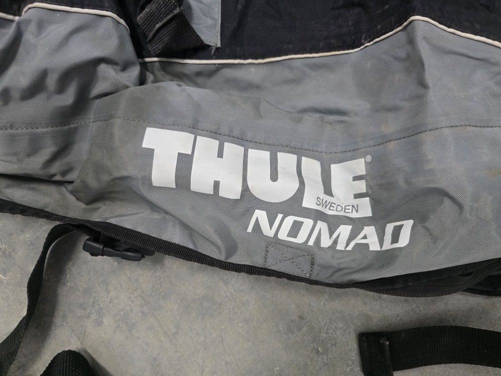 Thule Nomad rooftop cargo bag