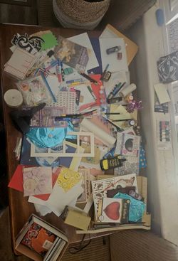 Mixed Arts and Crafts Supplies Lot
