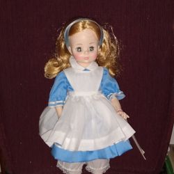 Alice in the wonderlands collection doll