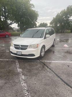 2013 DODGE MINIVAN WITH CLEAN TITLE $6000