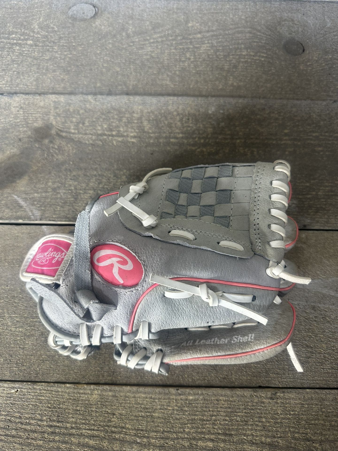 Rawlings Sure Catch SCSB100P 10 Inch Youth Girls Softball Glove (Grey/Pink) RHT
