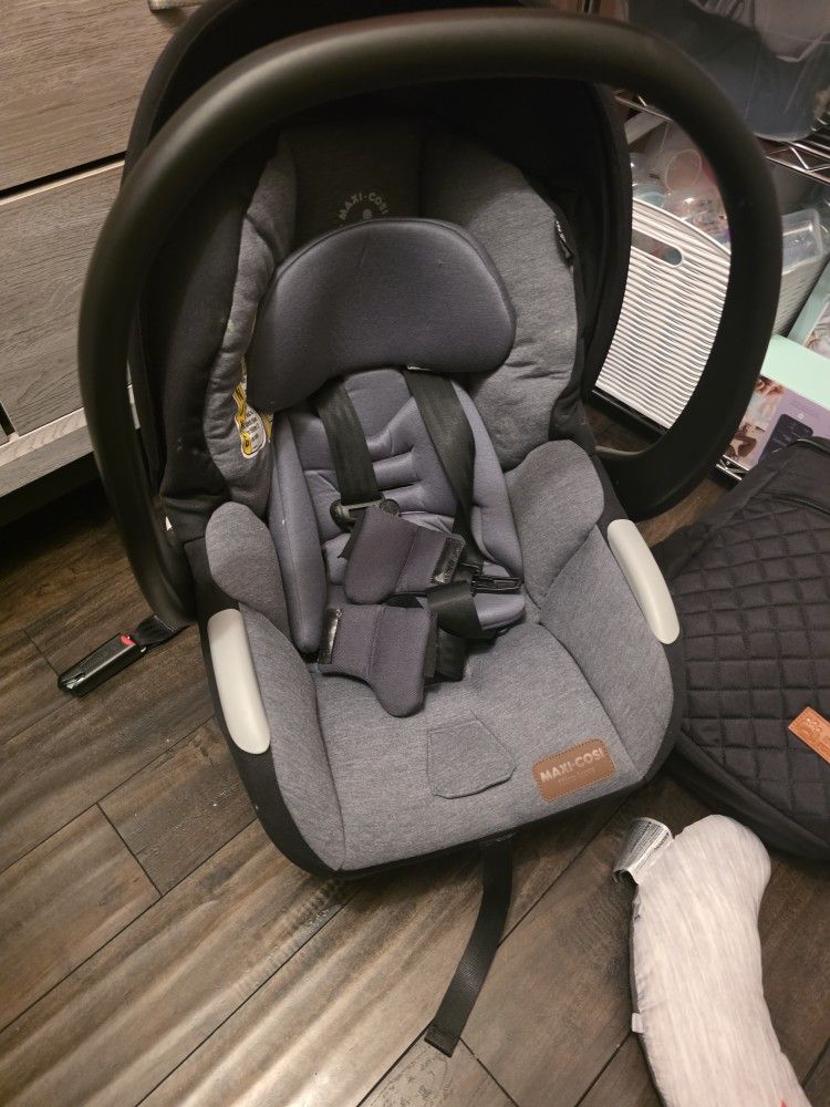 Maxi Cozy Infant Car Seat