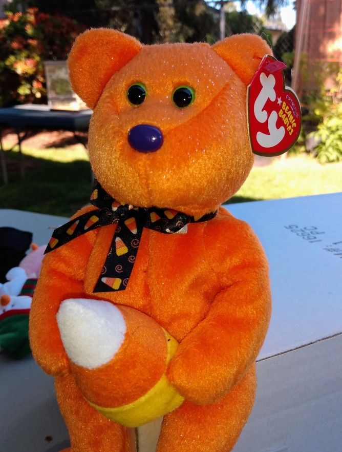 ty Beanie Baby "Treator" The Bear