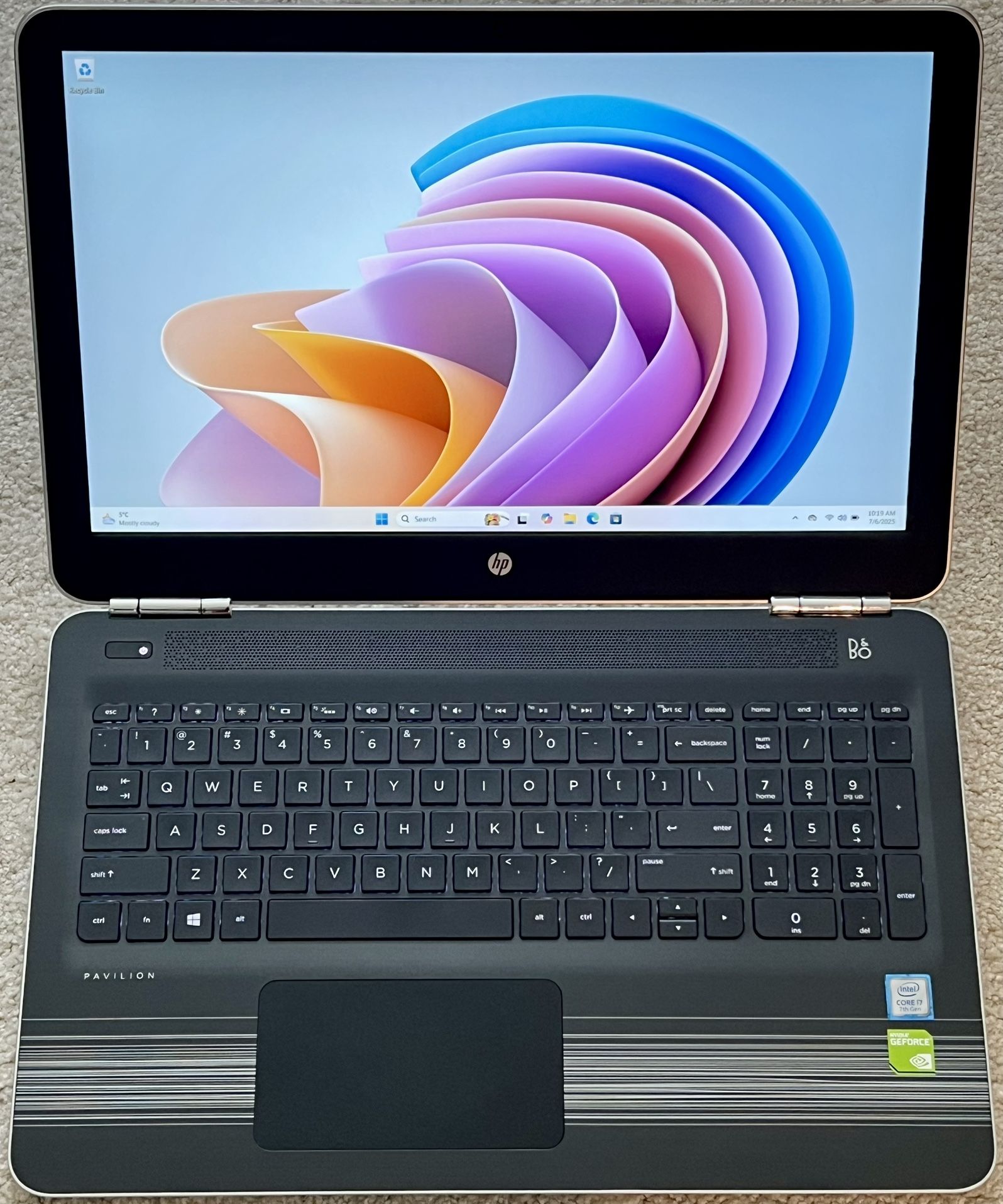 HP Pavilion 15-au167cl 15.6” Gaming Touchscreen Backlit GeForce940MX i7-7500U 2.7GHz 12GB 512GB SSD Win11Pro Office21