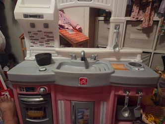Step 2 play kitchen