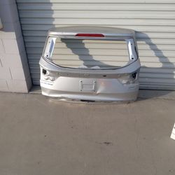 13 T0 16 Tail Gate Lift Gate Ford Escape (0em)