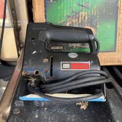 Craftsman Jig Saw With Blades