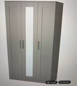 Wardrobe closet