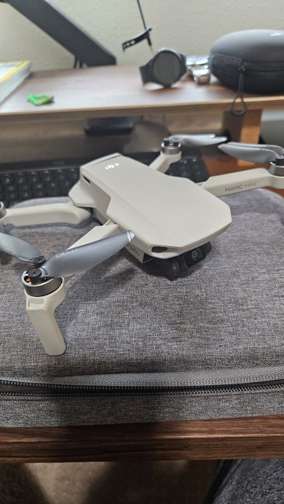 DJI Mavic Mini Fly More Combo
