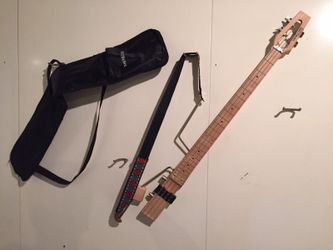 Ministar bass guitar