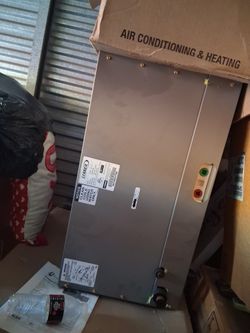 New Lennox CHX35-18A-6F-1 is a 1.5-ton