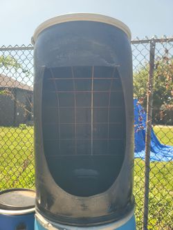 Horse feeder