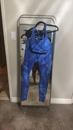Lululemon Blue Print Sports Bra and Leggings Set