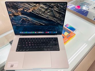 MacBook Pro M1 Pro 32gb ram 512gb ssd