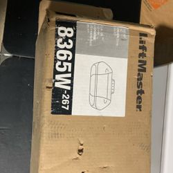 Lift Master Garage Door Opener 8365W-267 New 