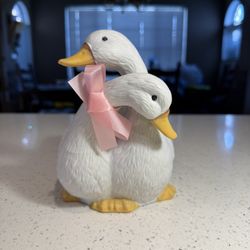 Ceramic Double Swan Planter – Cottagecore Spring Decor