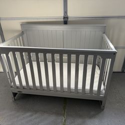 Graco Hadley Convertible Crib With Mattress +