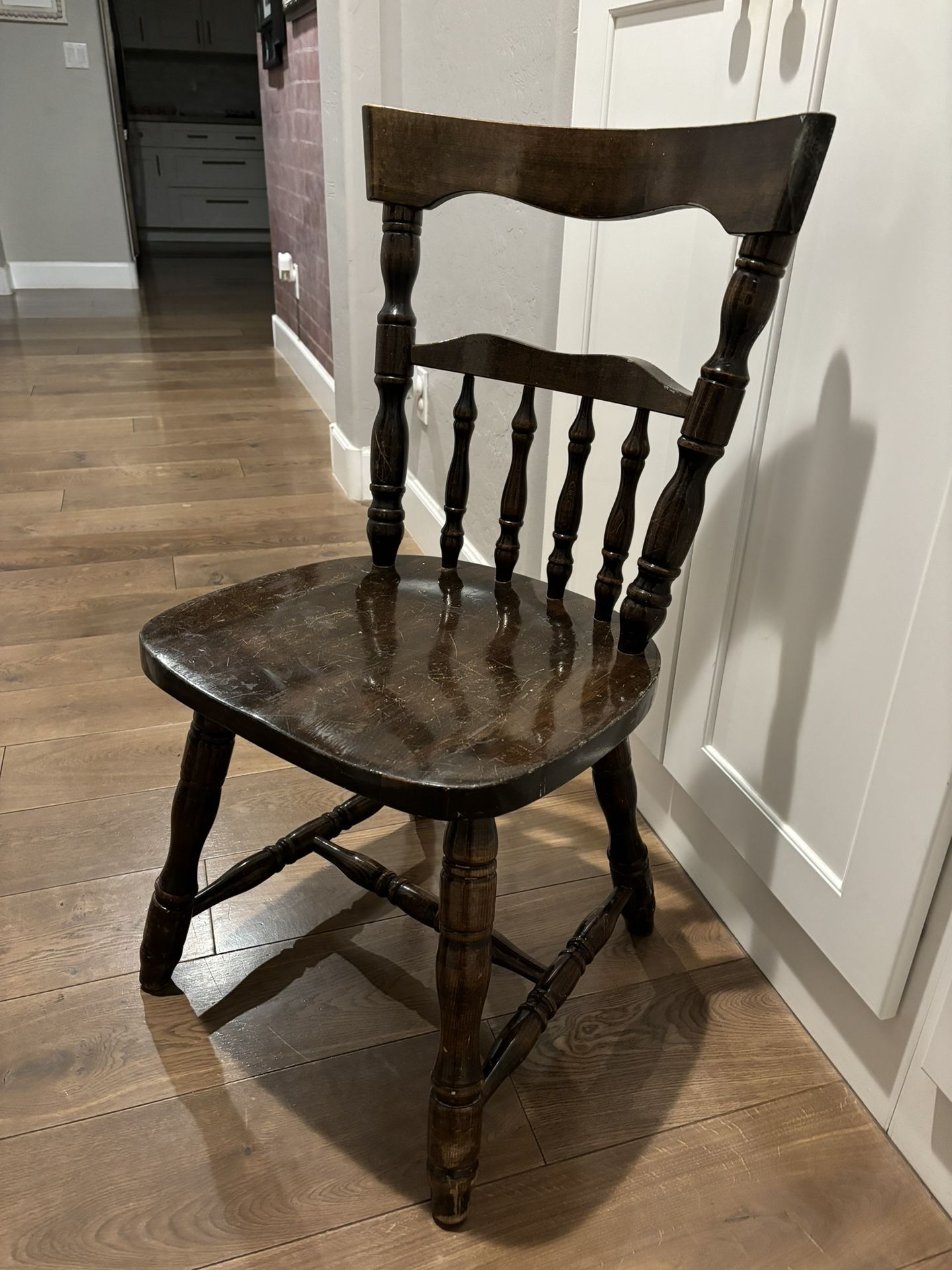 Dark Tone  - Maple & Pine - Windsor Chair (1890’s) 