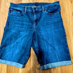 Vintage 1997 Men's Levi's Denim Shorts
