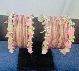 2 hand bangles set