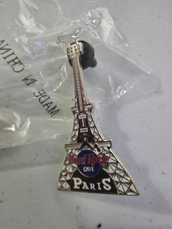 Hard Rock cafe pin París Eiffel Tower Guitar